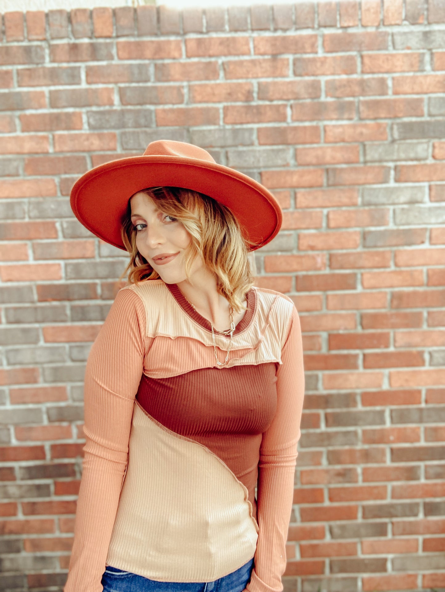 Ribbed Color block Seamed Top