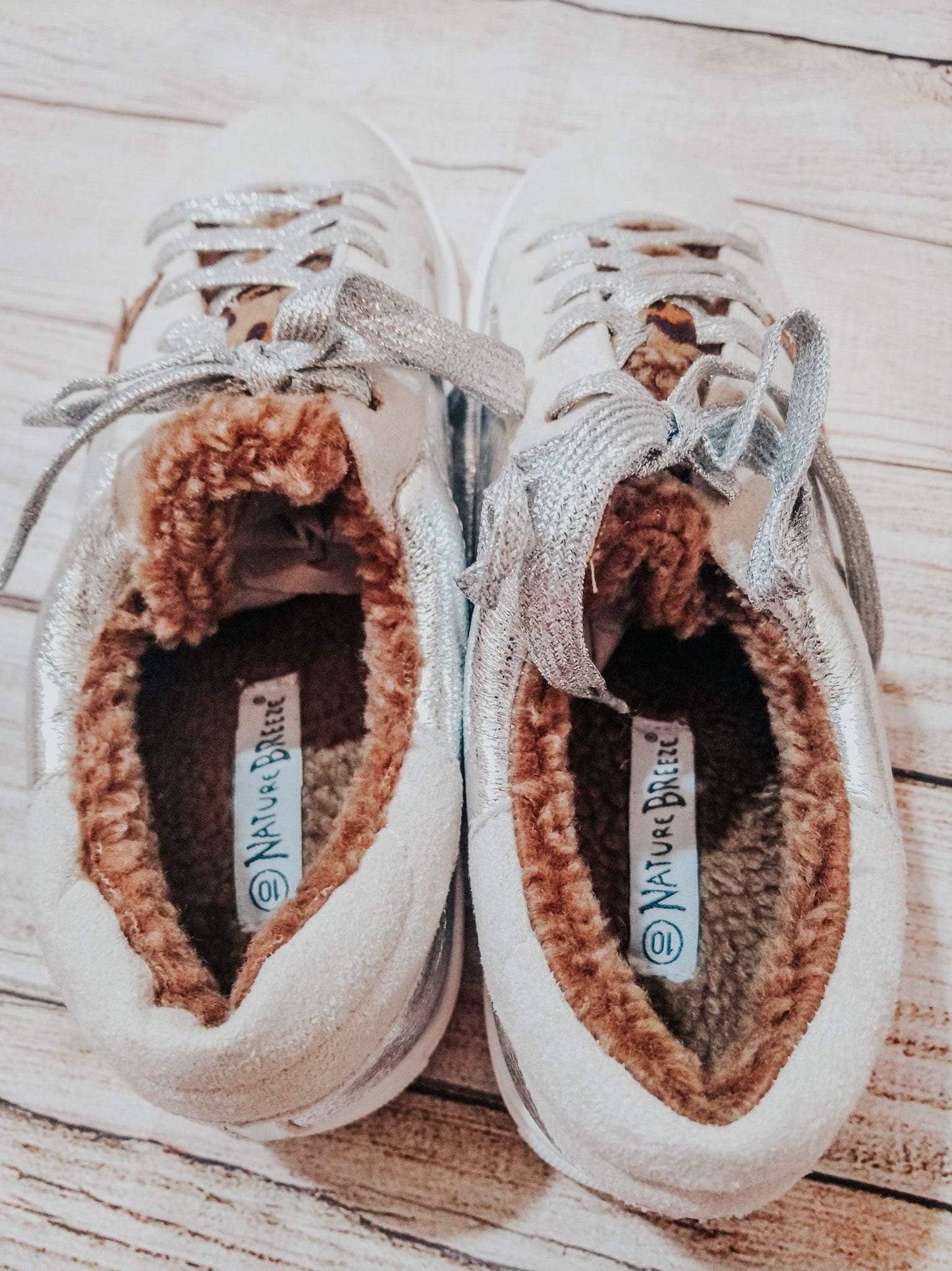 Sliver Star Fur Lined Laced Sneakers-Chiciper-